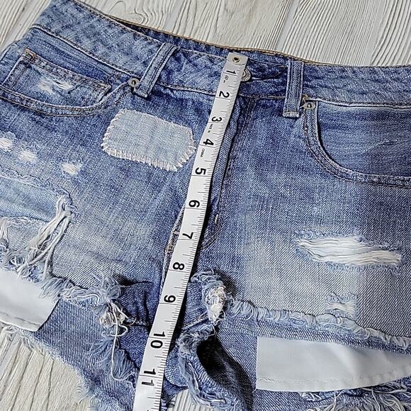 American Eagle Hi-Rise Shortie Patch Distressed Jean Shorts Womens Size 6 - Picture 5 of 10